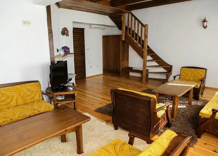 делчовски 3*